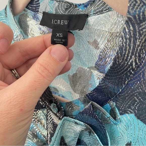 $118 J.Crew Ruffle-front top in floral-print jacquard X-Small - Picture 3 of 8